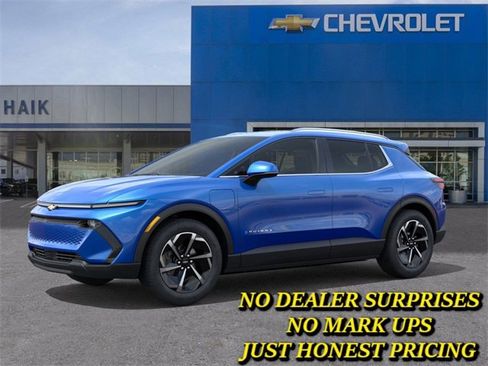 New 2026 Chevrolet Equinox EV LT image 2