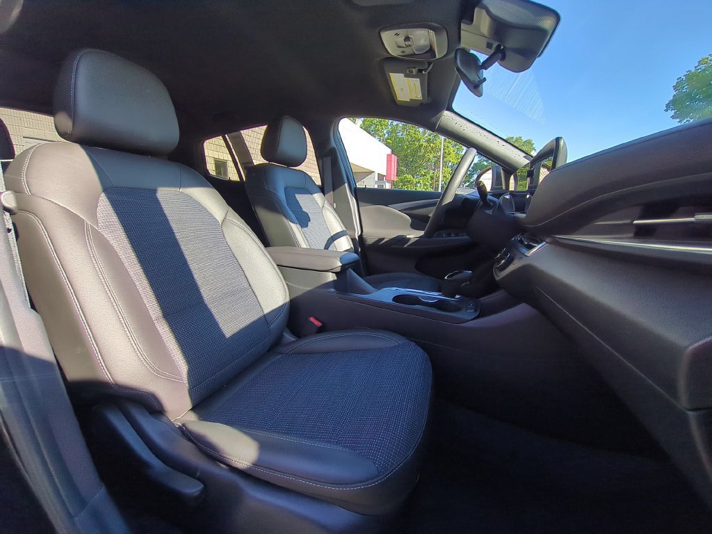 Used 2026 Buick Envista Preferred FWD image 27