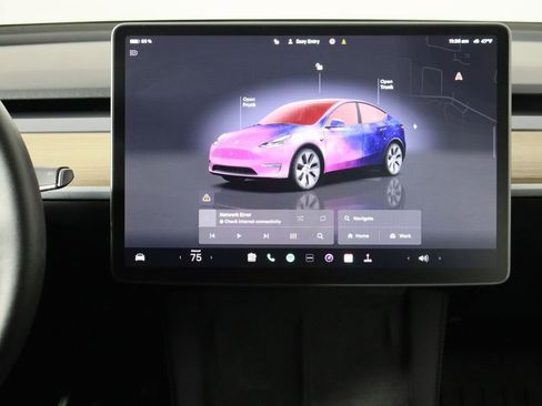 Used 2023 Tesla Model Y Long Range image 24