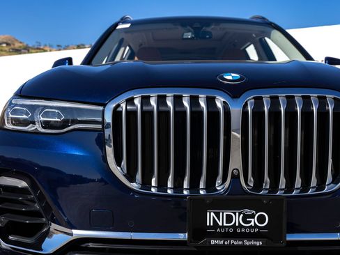 Used 2022 BMW X7 xDrive40i w/ Premium Package AWD/4WD image 9