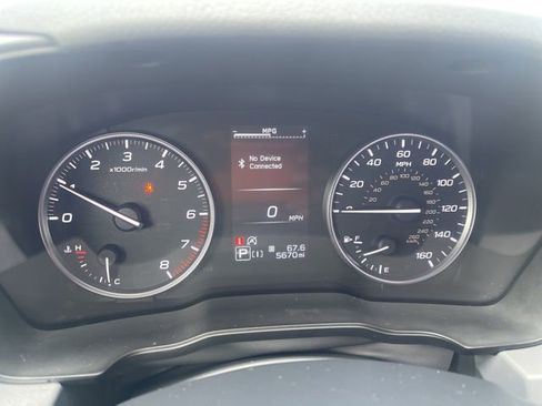 Used 2025 Subaru Crosstrek 2.0i Premium image 22