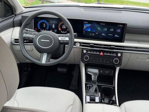 New 2026 Hyundai Tucson SEL FWD image 19
