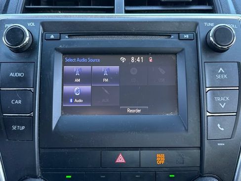 Used 2017 Toyota Camry SE FWD image 30