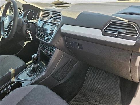 Used 2021 Volkswagen Tiguan S FWD image 20