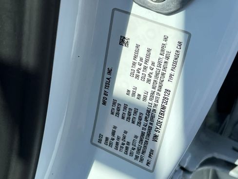 Used 2022 Tesla Model 3 Long Range AWD/4WD image 30