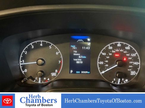 Used 2023 Toyota Corolla Cross LE w/ Moonroof Package AWD/4WD image 5