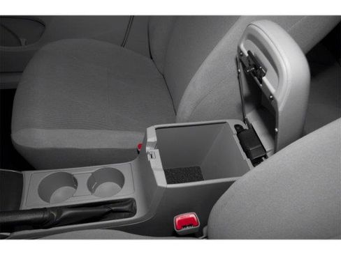 Used 2013 Toyota Corolla LE FWD image 9