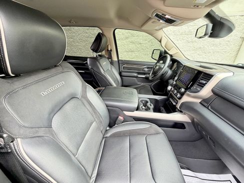 Used 2019 RAM 1500 Laramie AWD/4WD image 45