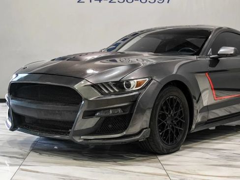 Used 2017 Ford Mustang Coupe RWD image 6