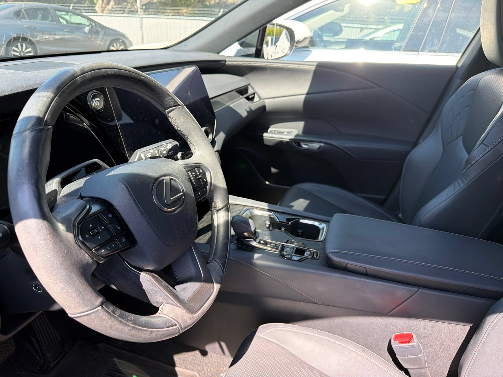 Used 2023 Lexus RX 350h w/ Cold Area Package AWD/4WD image 9