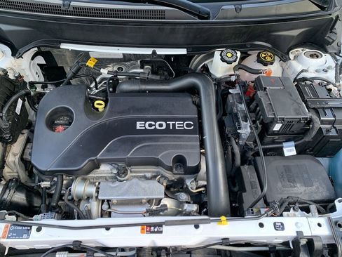 Used 2022 GMC Terrain SLT w/ Infotainment Package II image 19