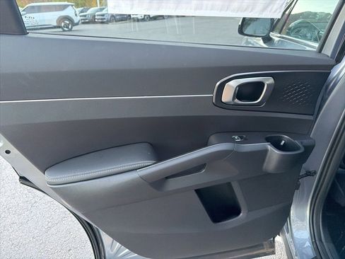 New 2025 Kia Sorento EX w/ Panoramic Sunroof Package image 25