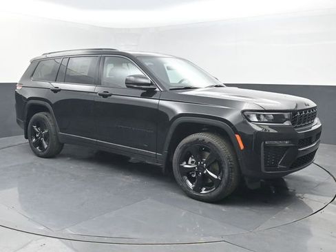 New 2026 Jeep Grand Cherokee L Limited w/ Limited Altitude Package image 7