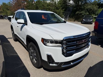 Used 2023 GMC Acadia SLE w/ Driver Convenience Package