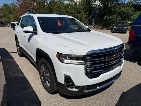 Used 2023 GMC Acadia SLE w/ Driver Convenience Package AWD/4WD image 1