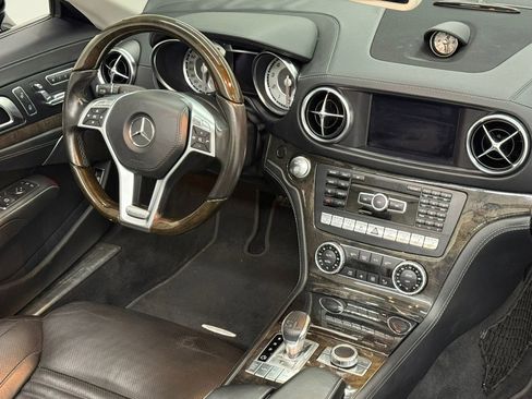 Used 2014 Mercedes-Benz SL 550 image 45