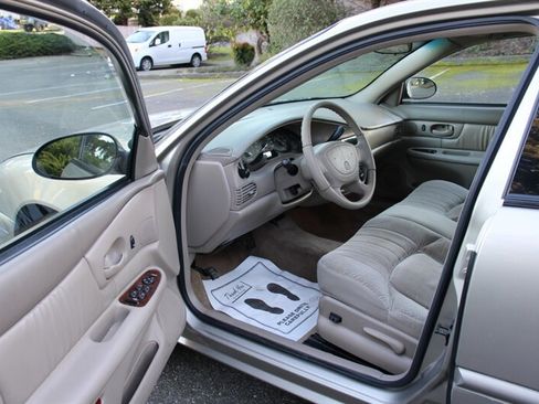 Used 2003 Buick Century Custom image 5