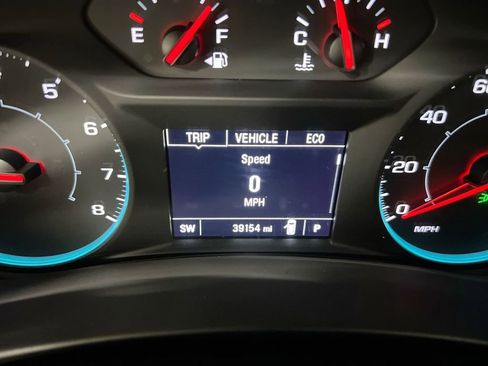 Used 2022 Chevrolet Equinox LS image 13