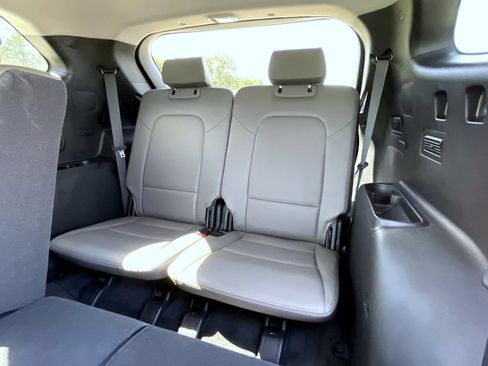 Used 2019 Hyundai Santa Fe XL SE w/ SE Premium Package 02 FWD image 21