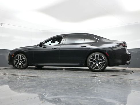 Used 2024 BMW 760i xDrive w/ Executive Package AWD/4WD image 44
