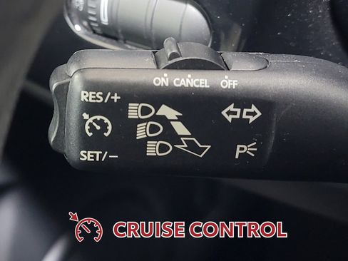 Used 2013 Volkswagen Beetle 2.5 image 19