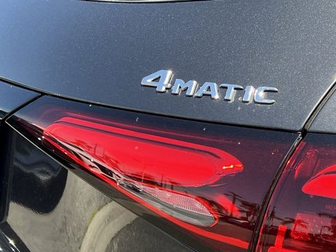 New 2025 Mercedes-Benz GLC 350e 4MATIC image 13