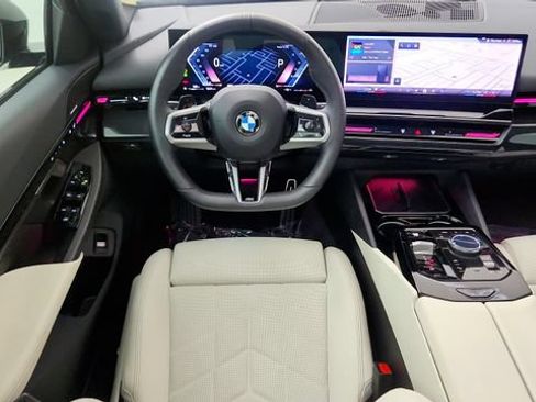 Used 2026 BMW 530i w/ M Sport Package RWD image 51