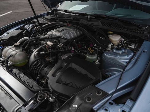 Used 2022 Ford Mustang Shelby GT500 w/ Carbon Fiber Track Pack RWD image 36