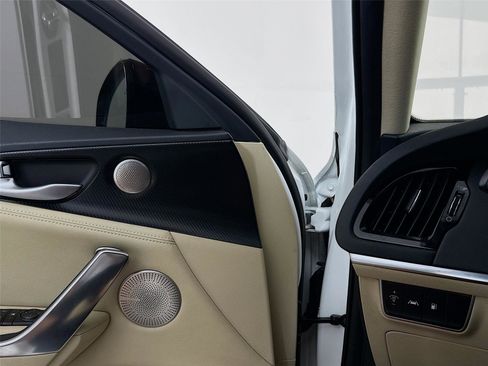 Used 2023 Kia Stinger GT-Line w/ Sun & Sound Package image 8