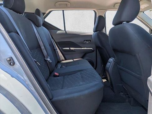 Used 2021 Nissan Kicks SV FWD image 17