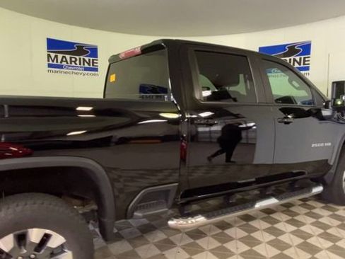 Used 2021 Chevrolet Silverado 2500 LT w/ All Star Edition image 2