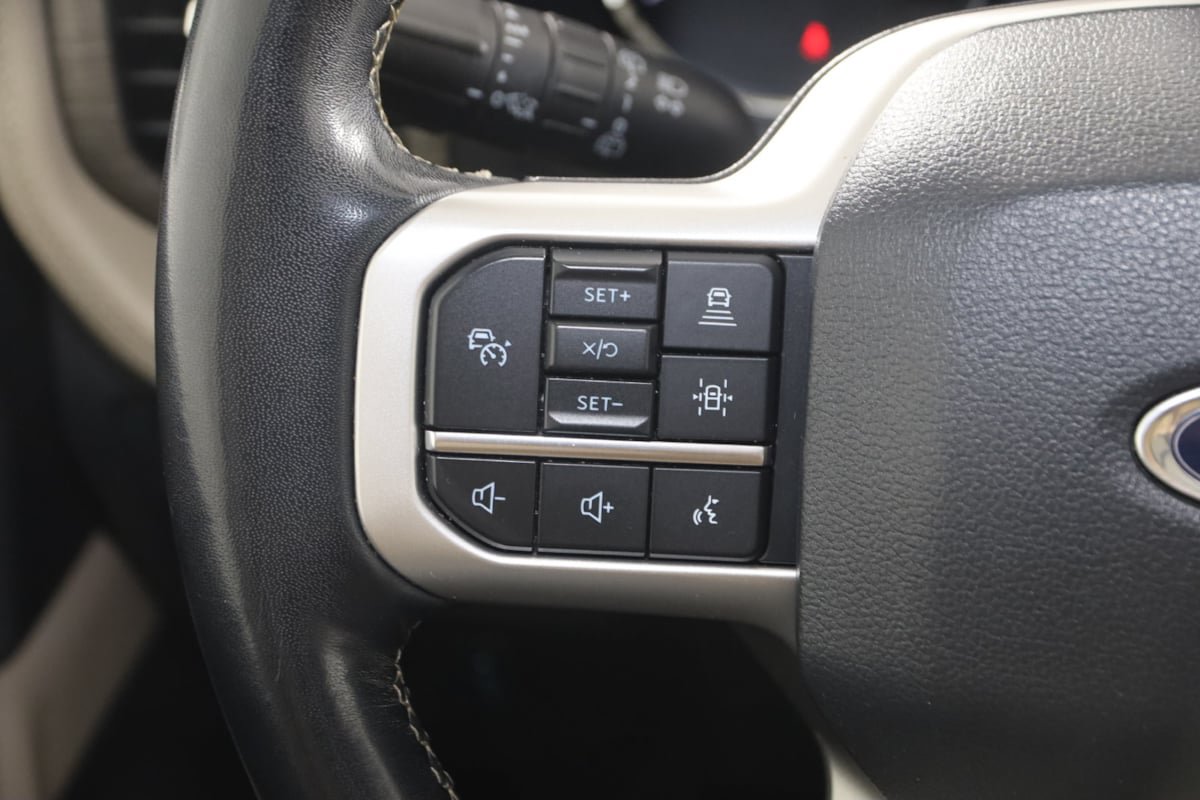 Used 2024 Ford Expedition Limited AWD/4WD image 31