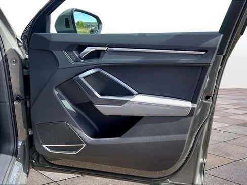 Used 2020 Audi Q3 2.0T Prestige image 27