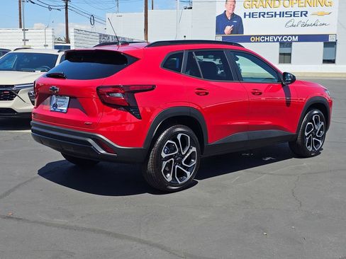 New 2026 Chevrolet Trax RS w/ Driver Confidence Package FWD image 6
