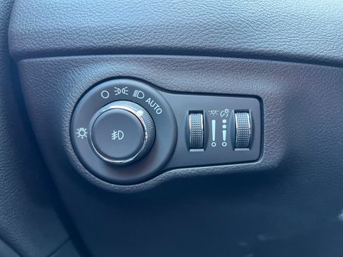 Used 2021 Jeep Compass Trailhawk w/ Convenience Group AWD/4WD image 30
