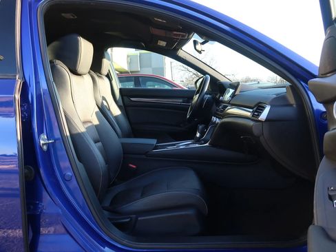 Used 2020 Honda Accord Sport image 25
