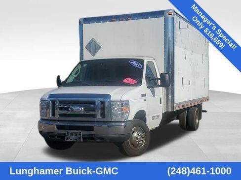 Used 2015 Ford E-350 and Econoline 350 Super Duty w/ Exterior Upgrade Package image 1