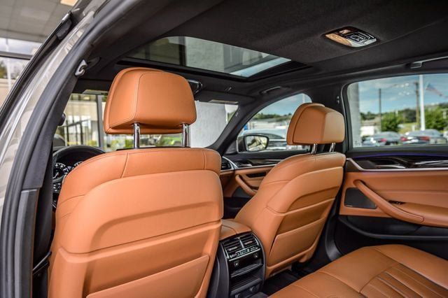 Used 2017 BMW 540i RWD image 45