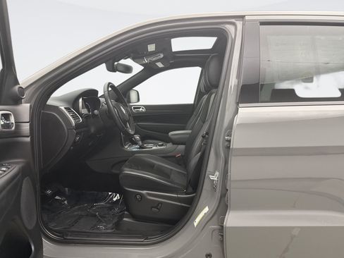 Used 2022 Jeep Grand Cherokee Laredo X AWD/4WD image 11