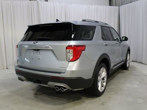 Used 2023 Ford Explorer Platinum w/ Technology Package AWD/4WD image 26