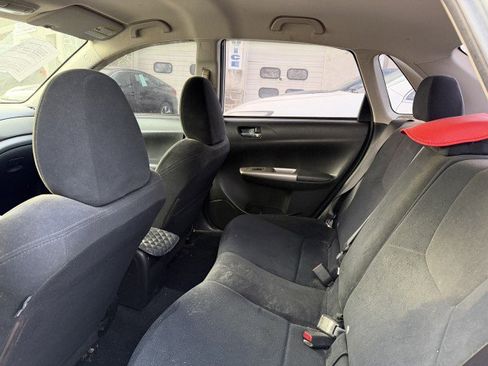 Used 2010 Subaru Impreza 2.5i image 7