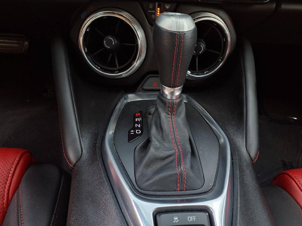 Used 2016 Chevrolet Camaro SS RWD image 14