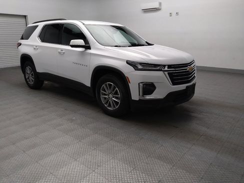 Used 2023 Chevrolet Traverse LT FWD image 13