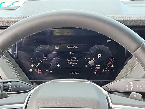 Used 2025 GMC Yukon Denali image 14