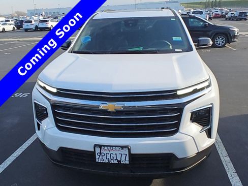 Used 2024 Chevrolet Traverse LT w/ LPO, Floor Liner Package image 9
