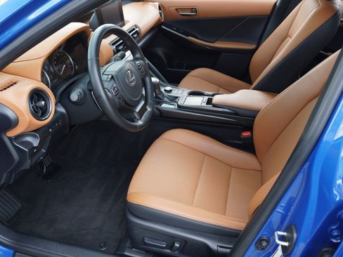 Certified 2024 Lexus IS 300 w/ Comfort Package RWD image 13