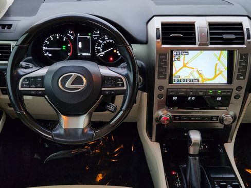 Used 2020 Lexus GX 460 Premium image 34