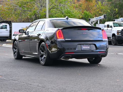 Used 2022 Chrysler 300 S w/ Comfort Group image 3