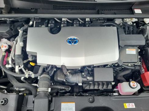 Used 2022 Toyota Prius Prime LE image 31