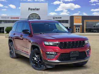Used 2023 Jeep Grand Cherokee Limited w/ Black Appearance Package video 1